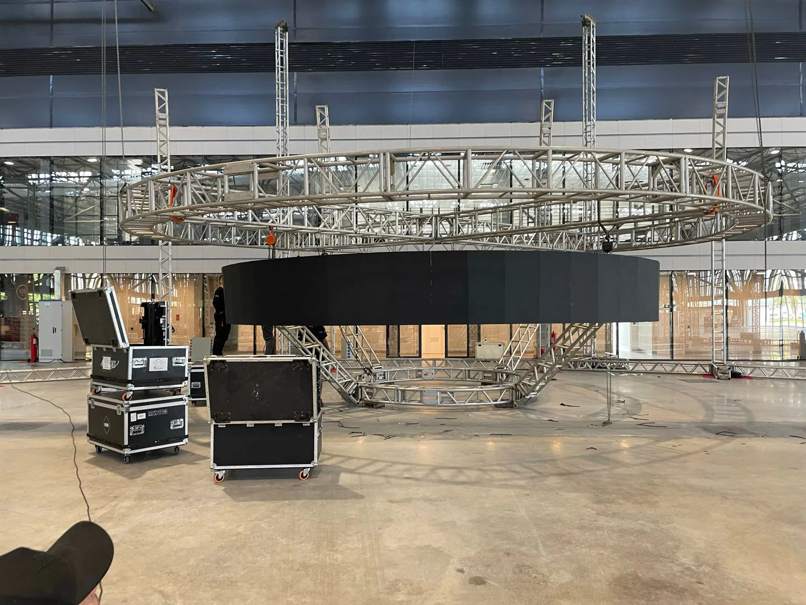 Box Truss em alumínio montado pela R2R Eventos — foto 1